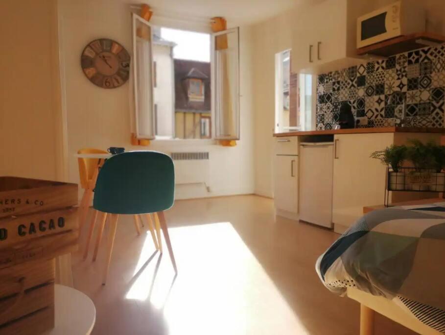 Studio chaleureux Le Coeur -Troyes Centre Ville Extérieur photo